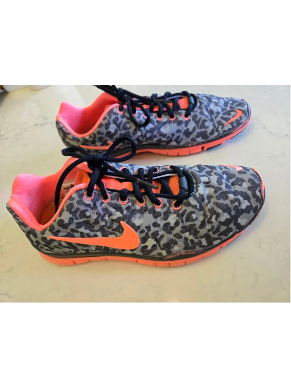 Women's Nike Free 5.0 Athletic Shoes 7.5 Gray Pink Leopard Print